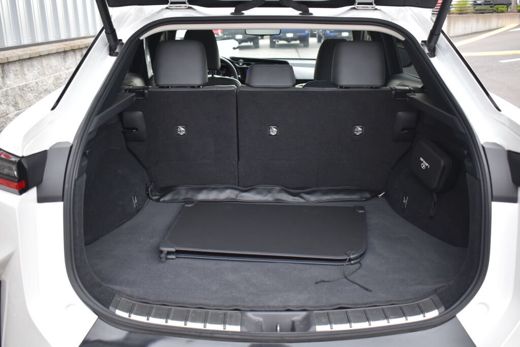 Used 2023 Lexus RZ 450e Premium w/ Technology Package AWD/4WD image 21