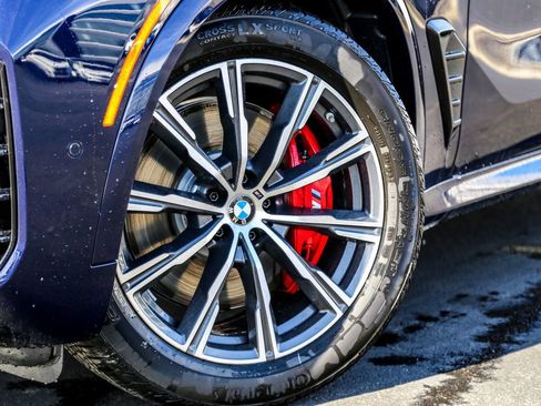 New 2026 BMW X5 xDrive50e w/ Executive Package image 9