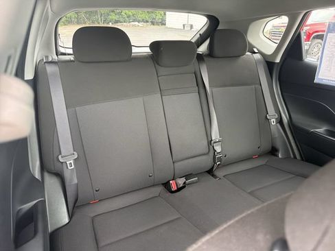 Used 2025 Hyundai Kona SEL FWD image 16