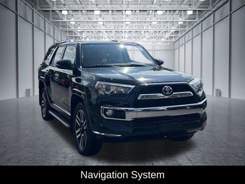 Used 2019 Toyota 4Runner Limited AWD/4WD image 4