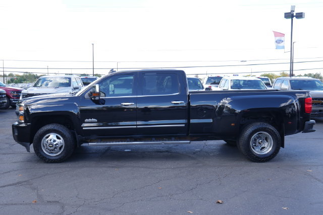 Used 2015 Chevrolet Silverado 3500 High Country w/ Duramax Plus Package AWD/4WD image 11