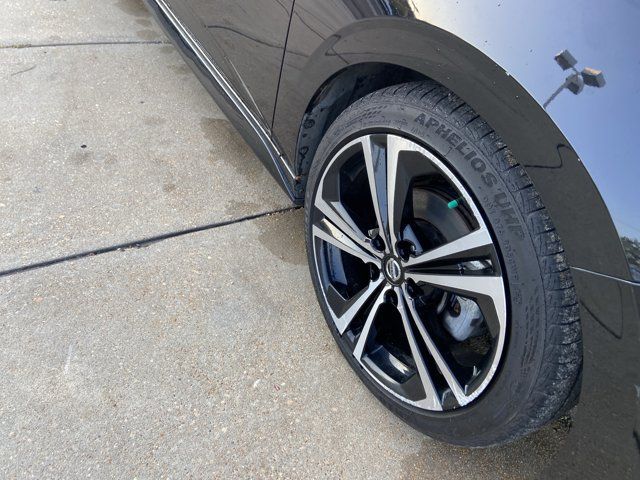 Used 2020 Nissan Sentra SR w/ Premium Package FWD image 32