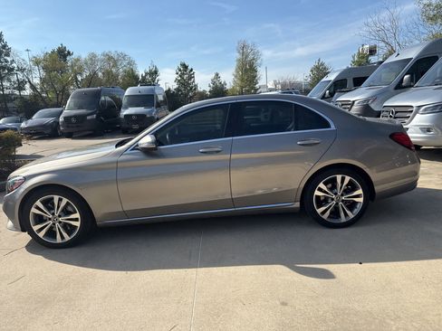 Used 2020 Mercedes-Benz C 300 Sedan image 7