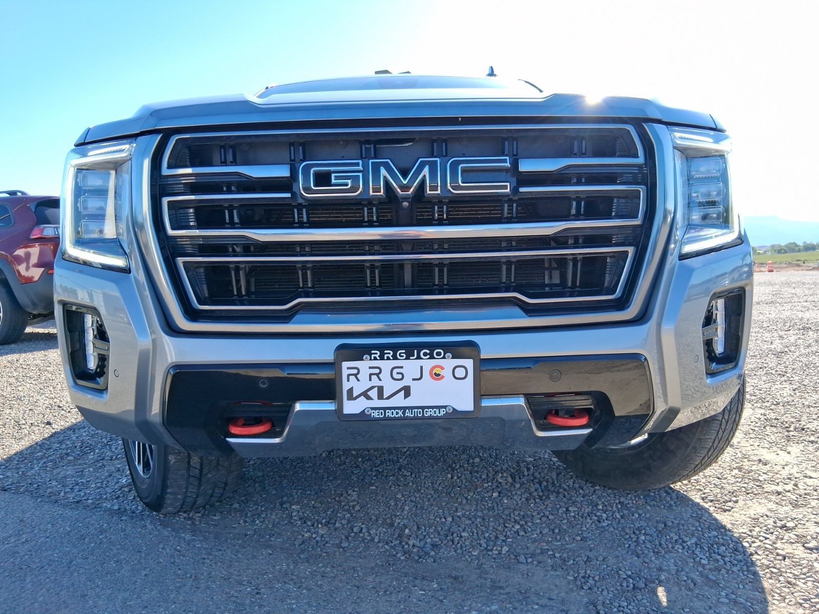Used 2023 GMC Yukon AT4 w/ AT4 Premium Plus Package AWD/4WD image 5