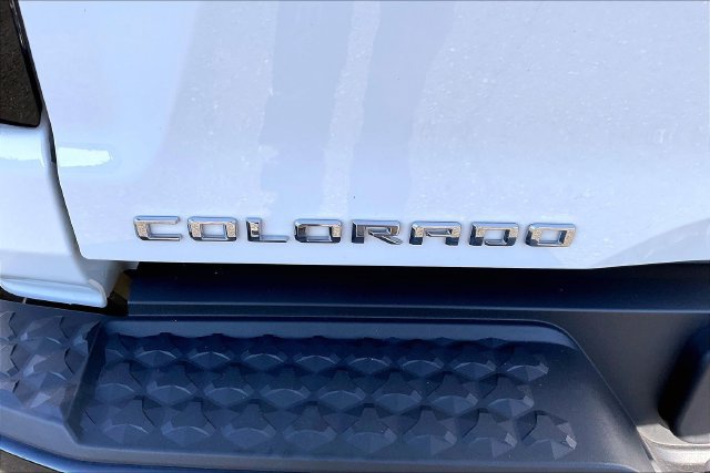 Used 2024 Chevrolet Colorado W/T RWD image 22