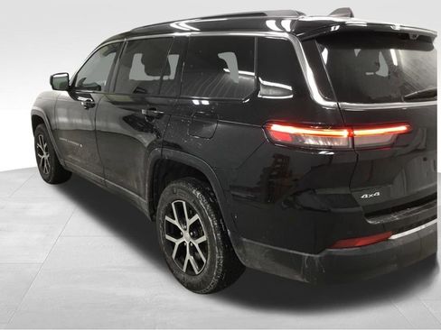 Used 2024 Jeep Grand Cherokee L Limited w/ Luxury Tech Group II image 36