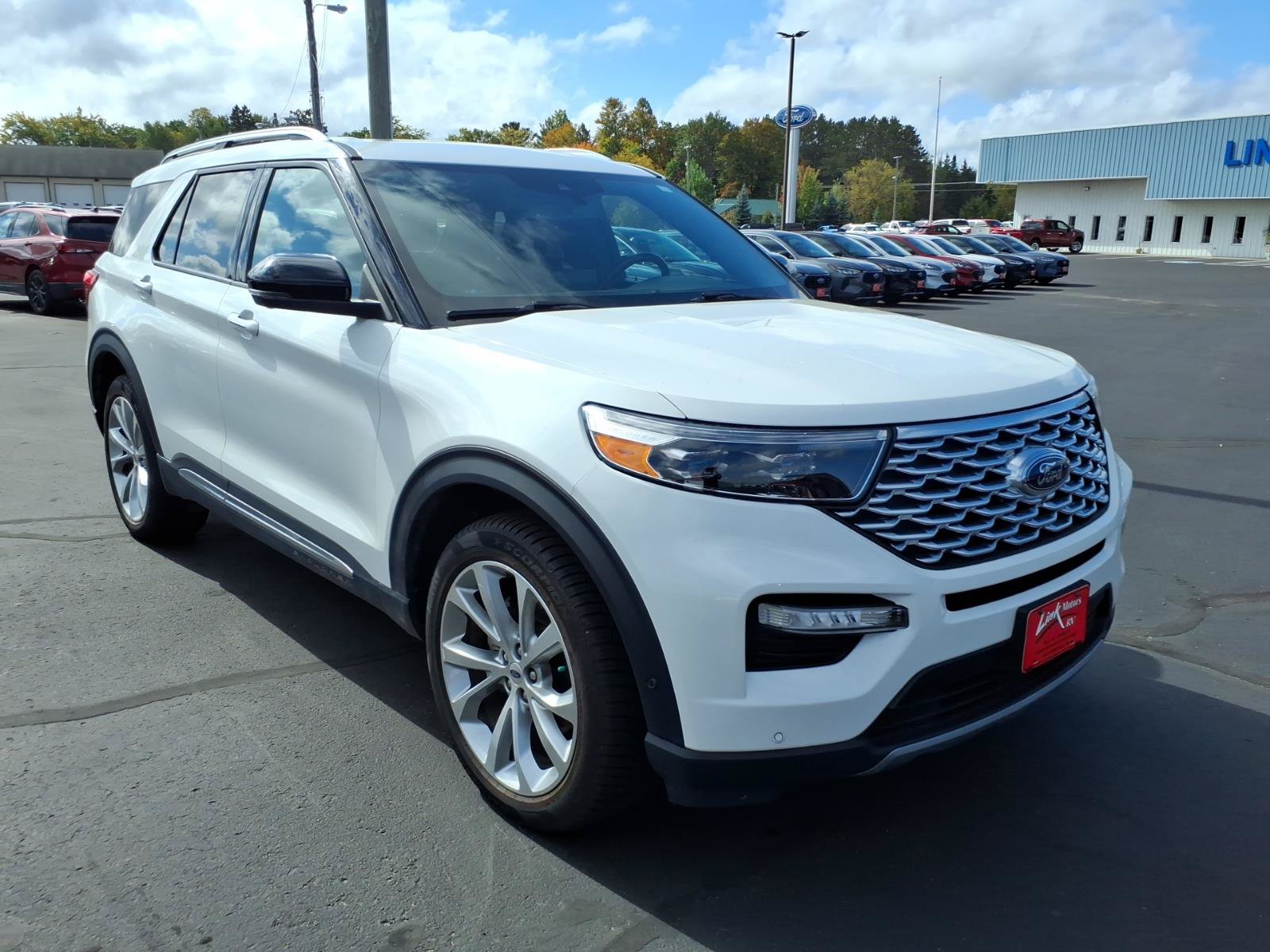 Used 2021 Ford Explorer Platinum w/ Equipment Group 601A AWD/4WD image 8