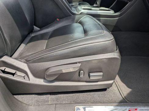 Used 2021 Chevrolet Colorado ZR2 AWD/4WD image 37