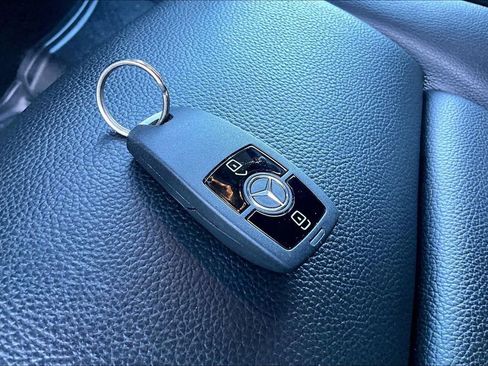 Used 2023 Mercedes-Benz Sprinter 2500 image 11