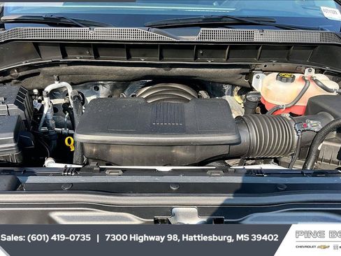 Used 2024 Chevrolet Silverado 1500 LT AWD/4WD image 9