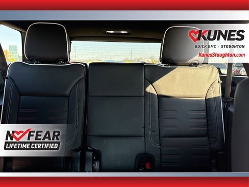 Used 2025 GMC Yukon XL AT4 Ultimate image 42