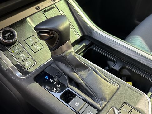 Used 2024 Lexus GX 550 AWD/4WD image 26
