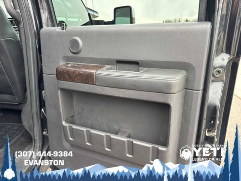 Used 2015 Ford F350 Platinum w/ Snow Plow Prep Package image 18