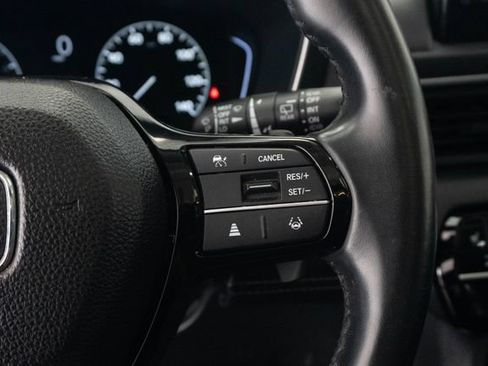 Used 2023 Honda Pilot Touring image 16