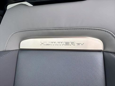 New 2025 GMC Hummer EV 3X w/ LPO, Illumination Package image 21