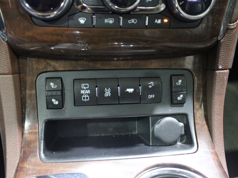 Used 2014 Buick Enclave Leather w/ Trailering Provision Package FWD image 18