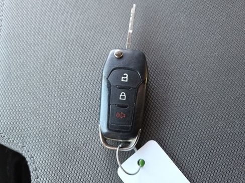 Used 2016 Ford F150 XLT w/ Equipment Group 301A Mid image 9