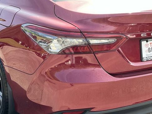 Used 2022 Toyota Camry XLE w/ Cold Weather Package FWD image 5