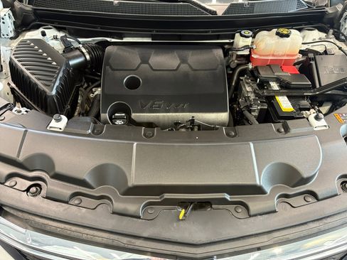 Used 2022 Chevrolet Traverse LS image 29