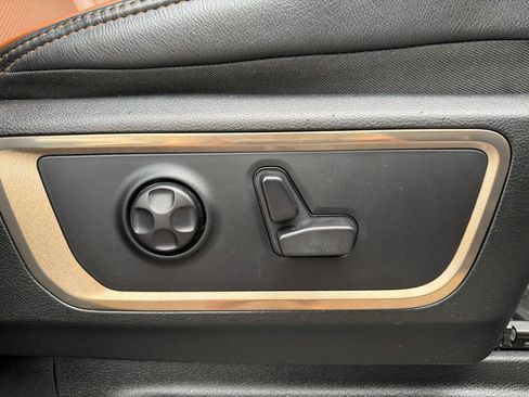 Used 2019 RAM 1500 Limited AWD/4WD image 22