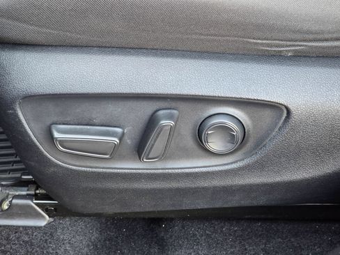 Used 2022 Toyota RAV4 XLE AWD/4WD image 14