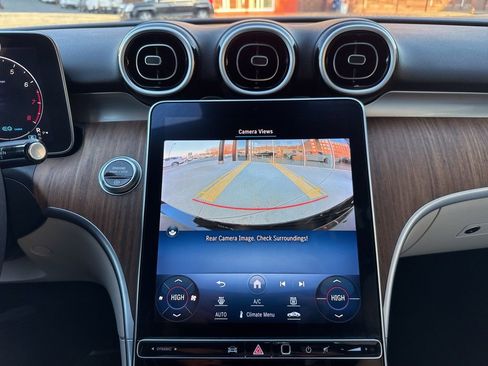 Certified 2022 Mercedes-Benz C 300 4MATIC Sedan image 29