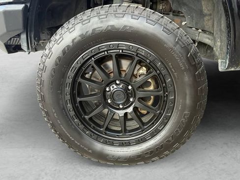 Used 2019 Ford F150 XLT w/ Equipment Group 302A Luxury AWD/4WD image 23