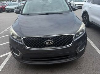 Used 2016 Kia Sorento FWD video 1
