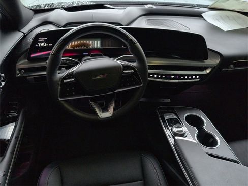 Used 2026 Cadillac Lyriq V image 27