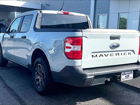 Used 2022 Ford Maverick XLT FWD image 3