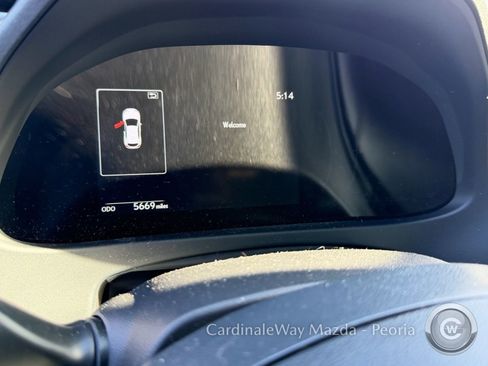 Used 2025 Lexus UX 300h FWD w/ Accessory Package (Z2) image 11