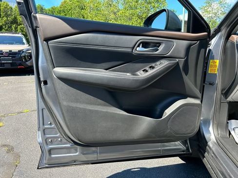Certified 2023 Nissan Rogue SV w/ SV Premium B Package AWD/4WD image 9