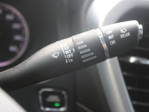 Used 2023 GMC Acadia SLT w/ Preferred Package FWD image 46