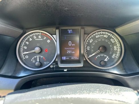 Used 2020 Toyota Tacoma TRD Sport w/ Technology Package AWD/4WD image 29