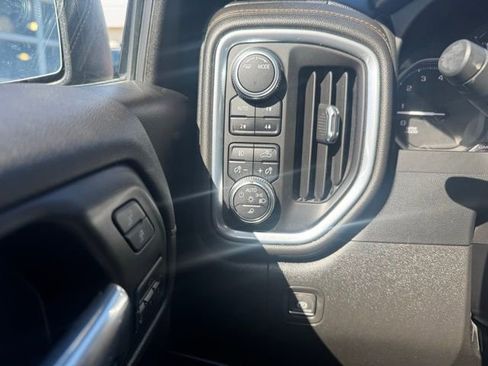Used 2022 GMC Sierra 1500 AT4 w/ AT4 Preferred Package AWD/4WD image 34