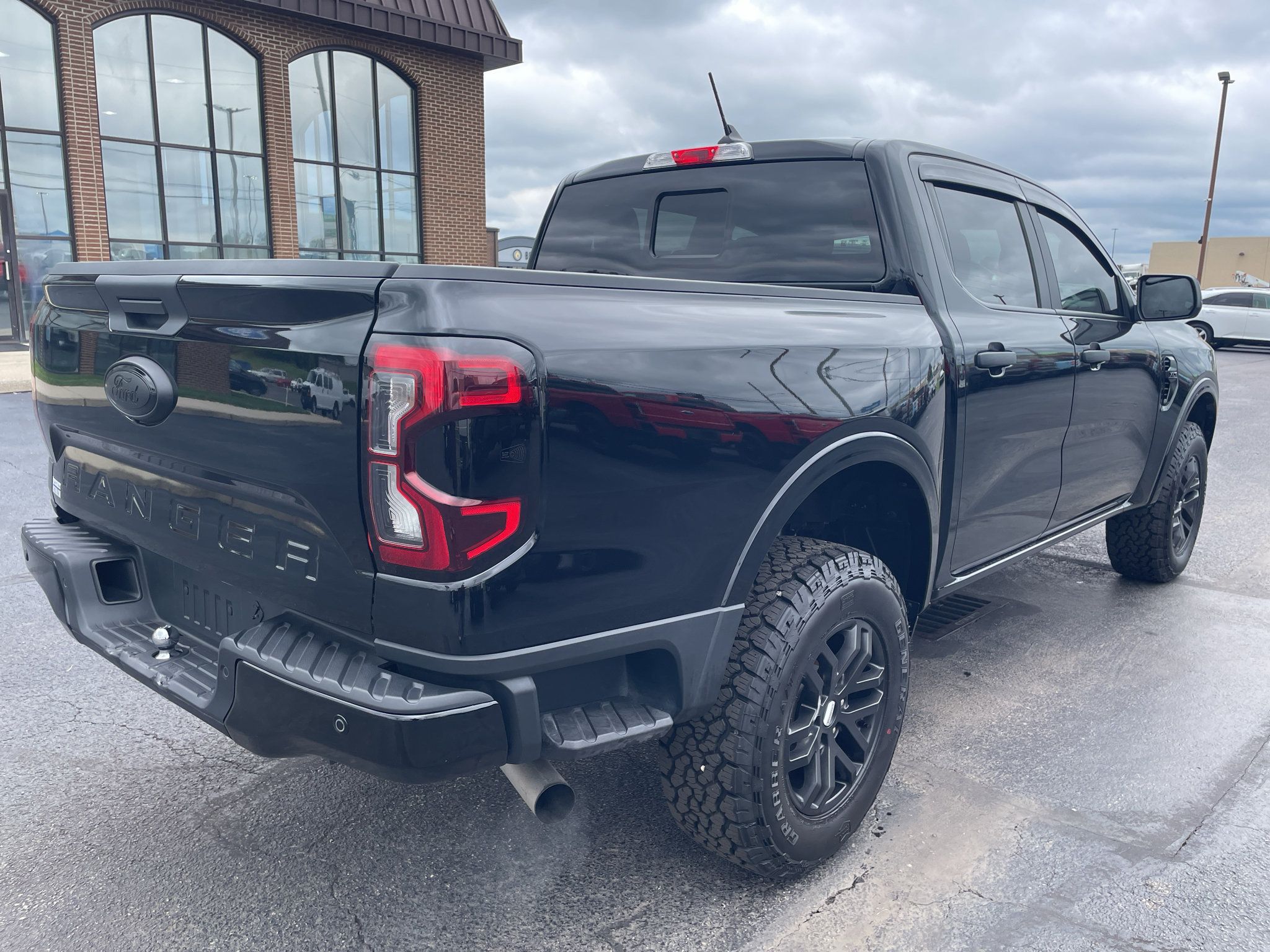 Used 2025 Ford Ranger XLT w/ Chrome Accent Package AWD/4WD image 8