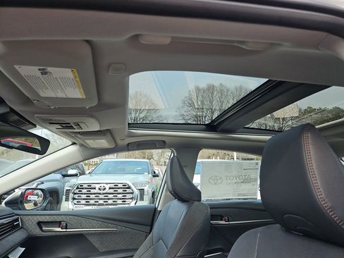 New 2026 Toyota Camry Hybrid image 7