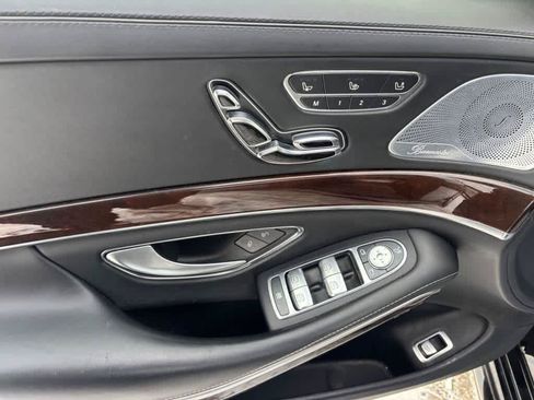 Used 2020 Mercedes-Benz S 560 4MATIC Sedan image 9