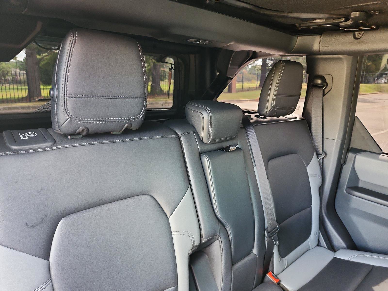 Used 2024 Ford Bronco Black Diamond AWD/4WD image 8