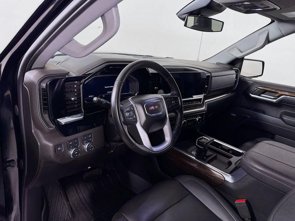Used 2023 GMC Sierra 1500 Elevation w/ Elevation Premium Package AWD/4WD image 10