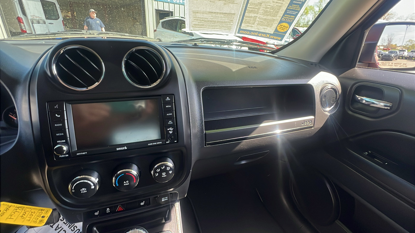 Used 2017 Jeep Patriot High Altitude AWD/4WD image 13