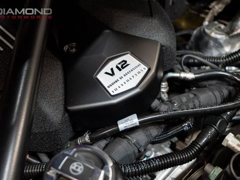 Used 2017 Lamborghini Aventador LP 700-4 image 19