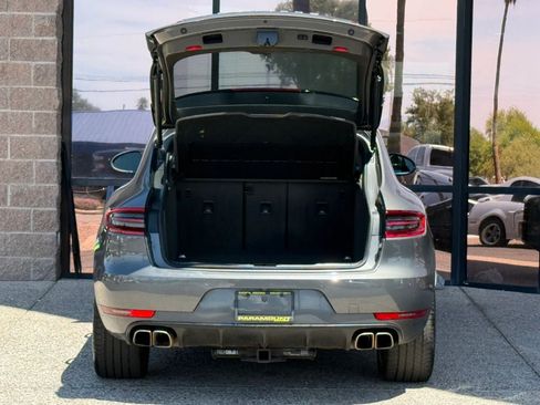 Used 2016 Porsche Macan Turbo AWD/4WD image 29