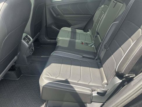 Used 2023 Volkswagen Tiguan SEL R-Line AWD/4WD image 17