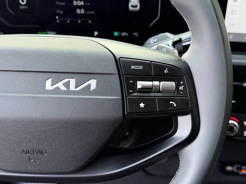 New 2026 Kia EV6 Light RWD image 17