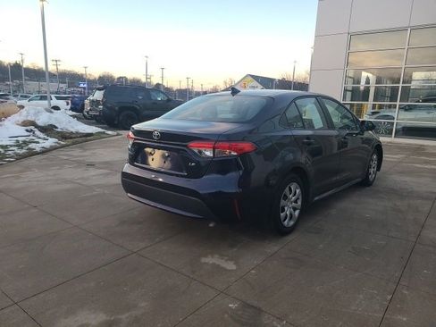 Used 2022 Toyota Corolla LE image 7