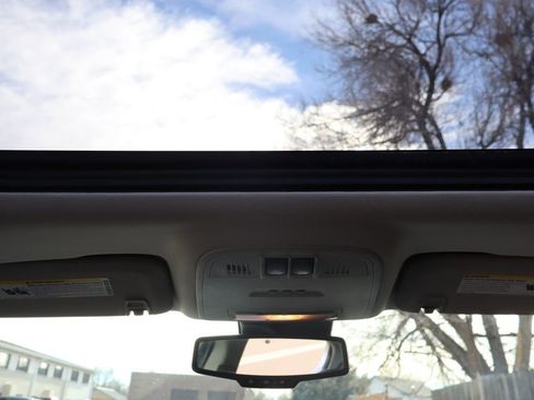 Used 2013 Buick LaCrosse Touring image 28