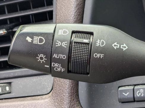 Used 2019 Lexus RX 450h AWD w/ Navigation Package image 12