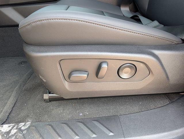 New 2026 Chevrolet Colorado Trail Boss AWD/4WD image 11