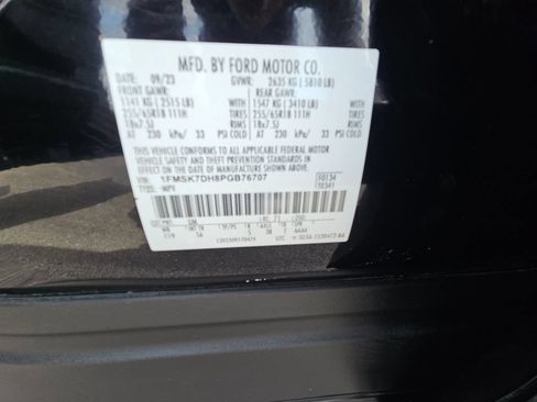 Used 2023 Ford Explorer XLT w/ Equipment Group 202A RWD image 23